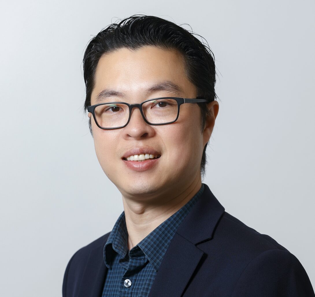Associate Professor of Pharmacology and Biomedical Engineering Jae-Won Shin