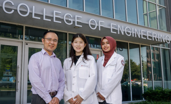 University of Illinois Chicago College of Engineering BME Assistant Professor Zhangli Peng and his students Zhengxin Tang and Lubna Shah.