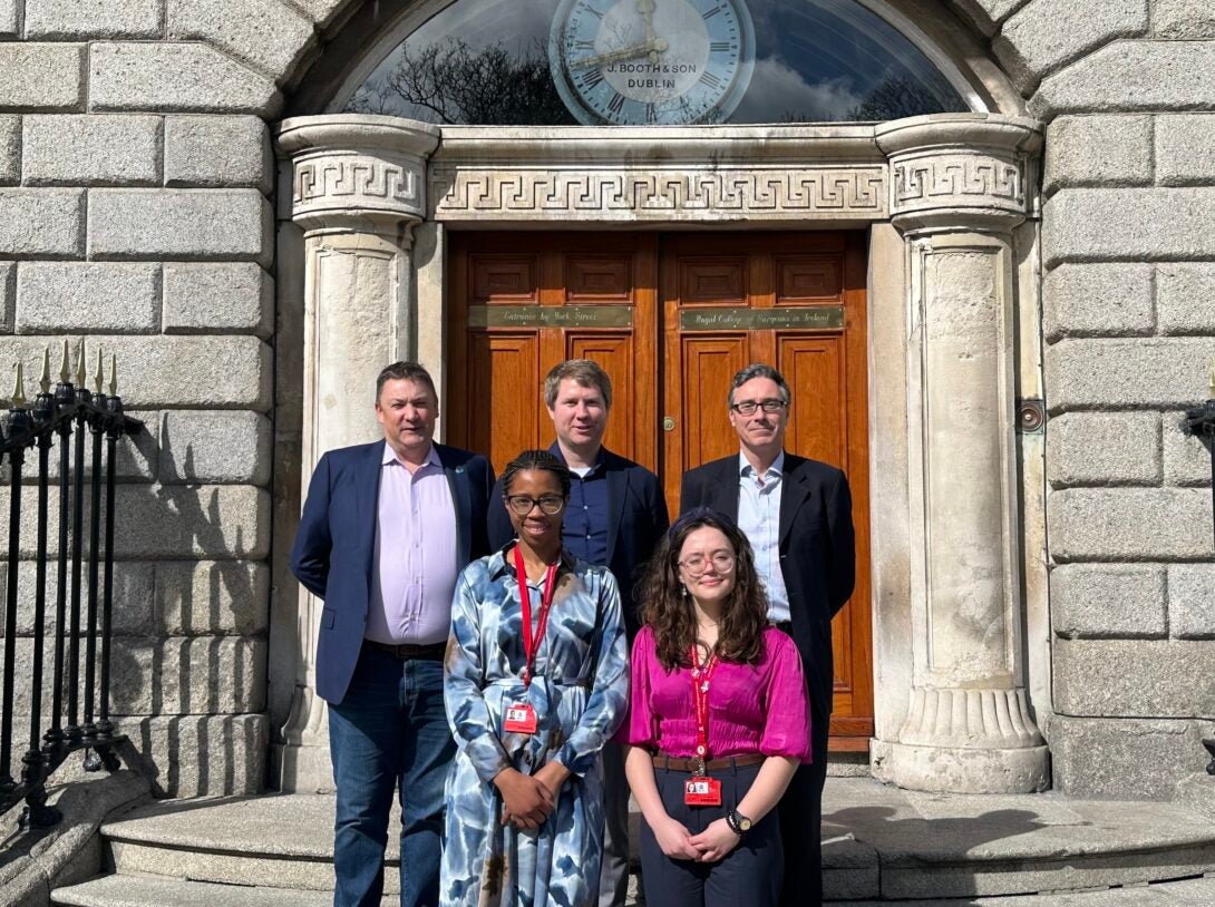 Dr Abe Janis (Principle Scientist Hollister Inc., Libertyville), Dr Shane Browne, Dr Carlos Horkan (R&D Manager Hollister Inc., Ballina), Dr Mirella Ejiugwo (Postdoctoral Researcher, Browne Lab) and Julie Gawenda (MSc candidate, Browne Lab).